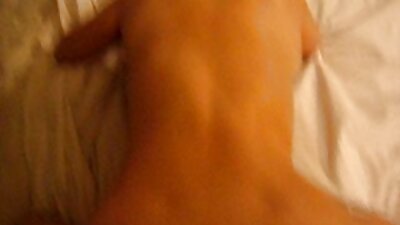 Силен обезкосмен Джони Синс и чернокожата спортна девойка pornoto klipove Кира Ноар